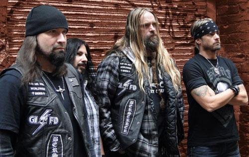Banda Black Label Society, comandada pelo guitarrista Zakk Wylde, toca no Opini&atilde;o