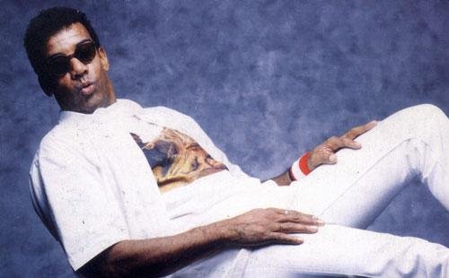 Jorge Ben Jor se apresenta neste domingo, &agrave;s 21h, no Teatro do Bourbon Country