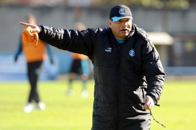 Reestreia de Roth tenta quebrar jejum do Gr&ecirc;mio