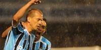 Jogadores do Grêmio elogiam Roth após primeira vitória