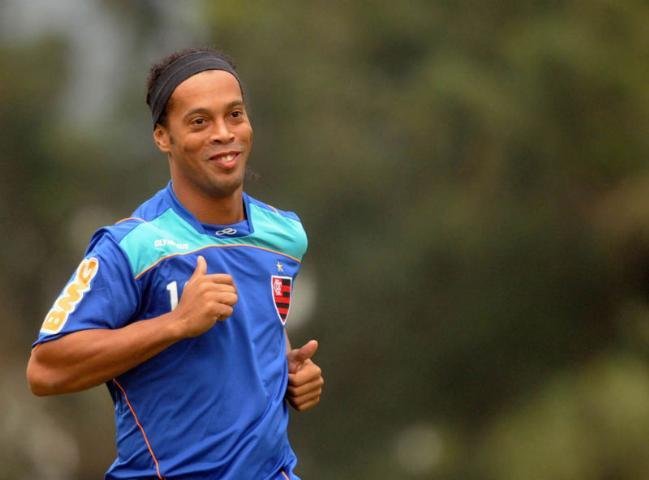 Jogadores do Flamengo querem Ronaldinho na Sele&ccedil;&atilde;o