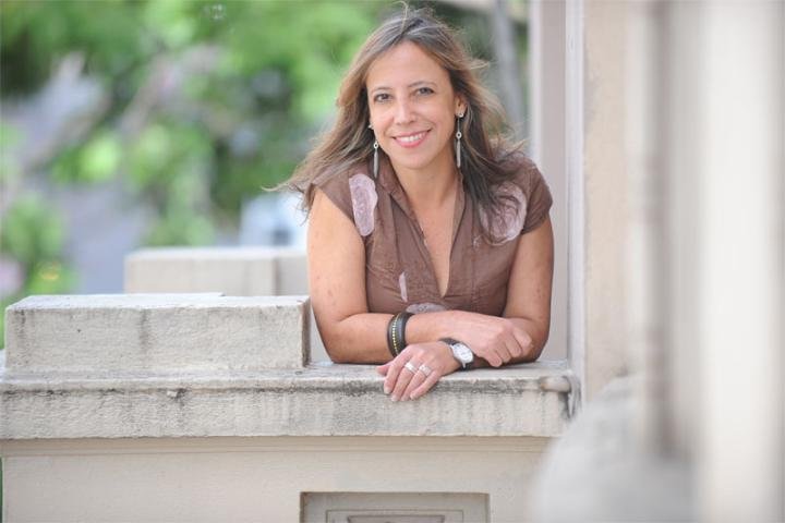 Jornalista do Correio do Povo, Vera Pinto recebe pr&ecirc;mio Destaque Cultural