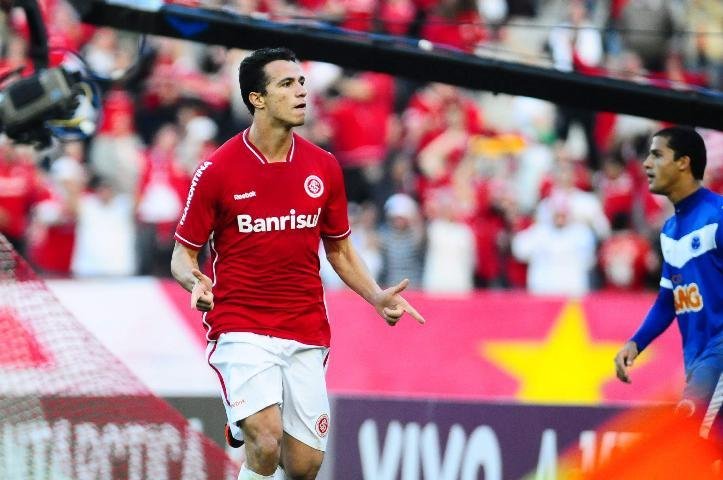 Dami&atilde;o promete dar carrinho e n&atilde;o tem medo ser suspenso para o Gre-Nal