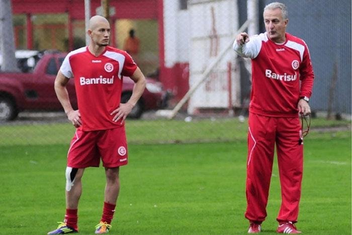 Inter deve usar time titular contra o Flamengo