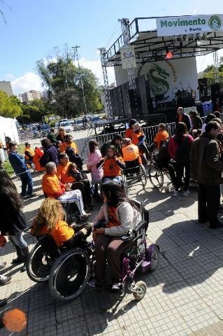 Caminhada abre XVII Semana Estadual da Pessoa com Defici&ecirc;ncia