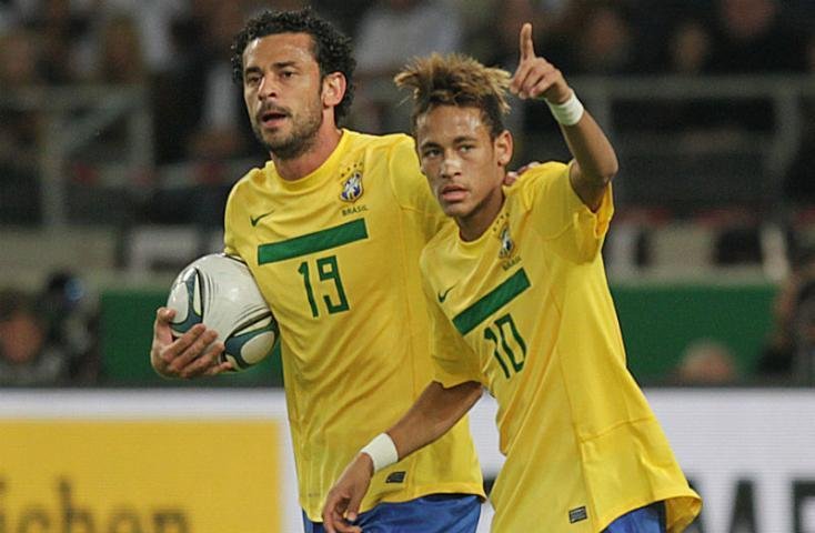 Brasil cai duas posi&ccedil;&otilde;es e &eacute; sexto no ranking da Fifa