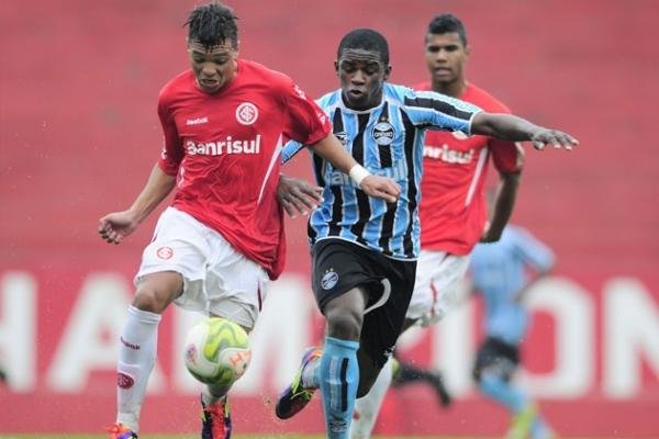 O atacante Nathan se destacou no Gre-Nal que decidiu a Copa FGF Sub-17 