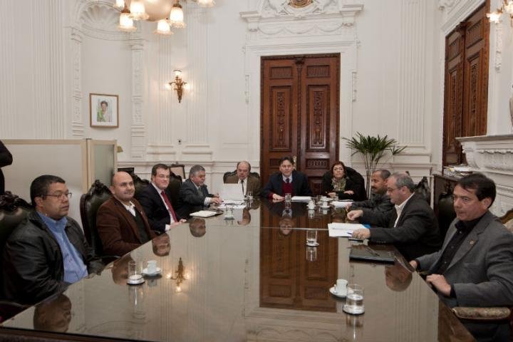 Reuni&atilde;o foi feita no in&iacute;cio da tarde desta sexta-feira, no Pal&aacute;cio Piratini