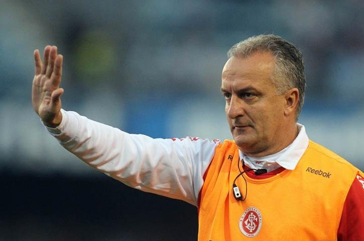 Ap&oacute;s derrota, Dorival diz que espera refor&ccedil;os da diretoria do Inter