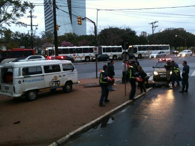 Acidente ocorreu em frente ao Centro Administrativo da Capital