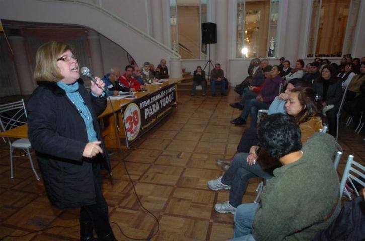 	Servidores da sa&uacute;de encerram a greve em Porto Alegre