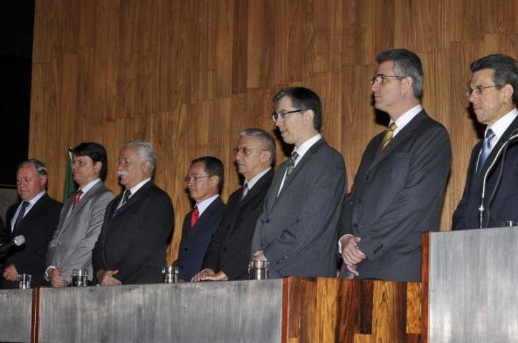 Sete membros da diretoria colegiada do Dnit tomaram posse hoje