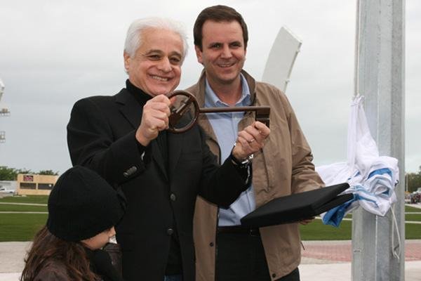 Eduardo Paes entrega chaves da Cidade do Rock para o Rock in Rio