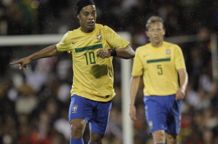 Ronaldinho teve boa atua&ccedil;&atilde;o contra Gana