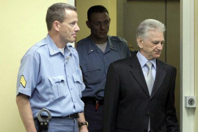 Tribunal da ONU condena ex-l&iacute;der do ex&eacute;rcito iugoslavo