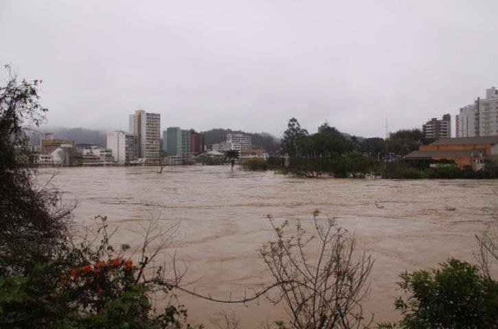 Cerca de 280 mil moradores de Blumenau (93% da cidade) foram afetados