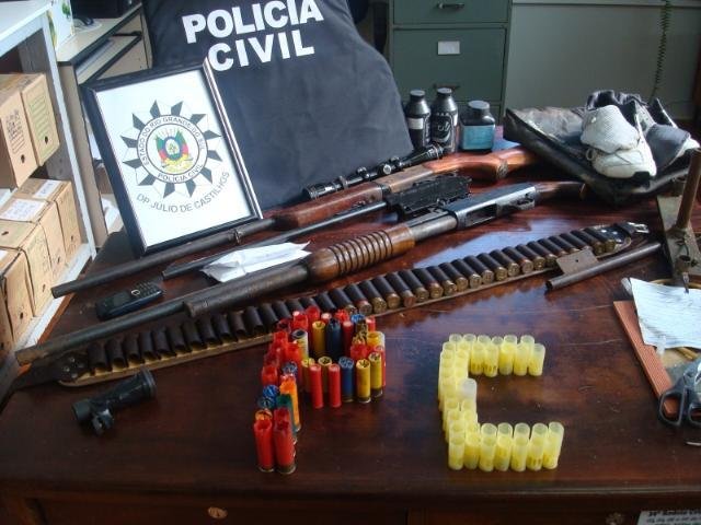 Espingardas e demais objetos roubados foram recuperados