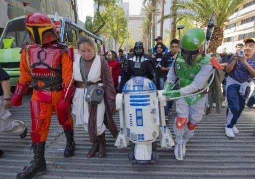 Cavaleiros Jedi e Tropas Imperiais invadem a capital mexicana