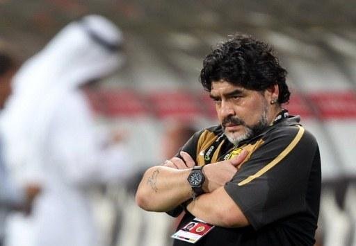 Maradona perde na estreia com Al-Wasl para ex-clube de Abel Braga