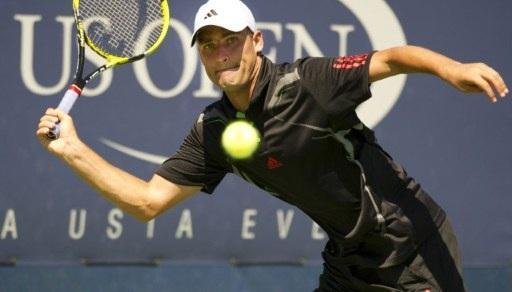 Youzhny atropela Mello e faz 1 a 0 para R&uacute;ssia na Davis