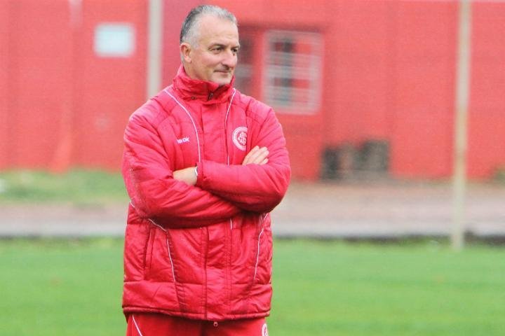 Dorival J&uacute;nior comandou treino na manh&atilde; desta ter&ccedil;a-feira