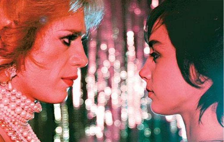 Entra em cartaz hoje o longa Elvis & Madona