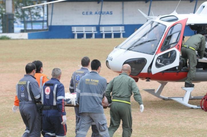 Professora foi socorrida de helic&oacute;ptero