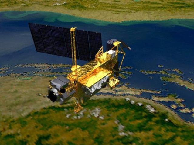 Sat&eacute;lite do tamanho de &ocirc;nibus deve cair na Terra hoje, segundo a Nasa