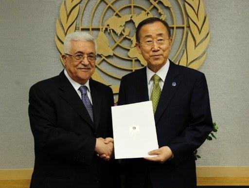 Abbas entrega pedido de reconhecimento do Estado Palestino na ONU