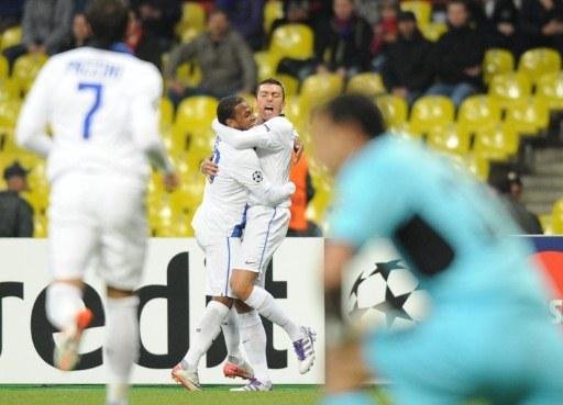 L&uacute;cio comemora ap&oacute;s marcar contra o CSKA Moscou
