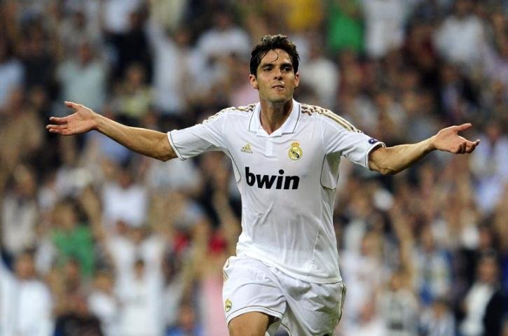 Kak&aacute; marcou o segundo gol do Real e deu assist&ecirc;ncia para o terceiro