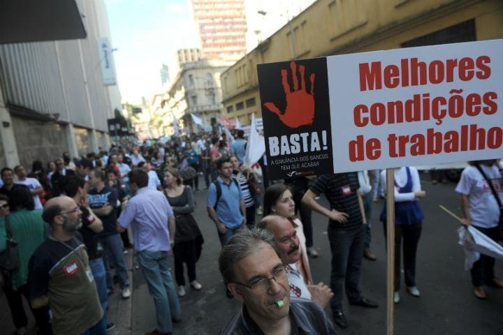 Banrisul &eacute; o mais afetado, com 142 ag&ecirc;ncias paradas