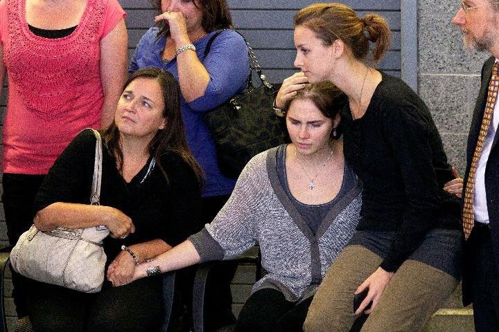 Amanda Knox chega aos EUA ap&oacute;s ser absolvida por homic&iacute;dio na It&aacute;lia