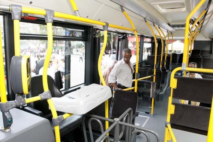 Porto Alegre vai testar &ocirc;nibus h&iacute;brido