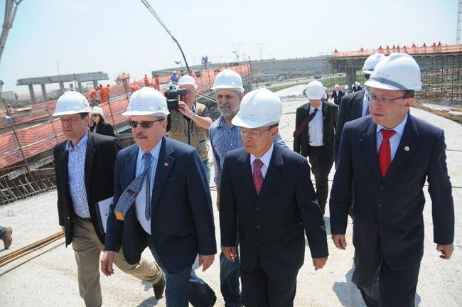 Passos vistoriou obra na Rodovia do Parque