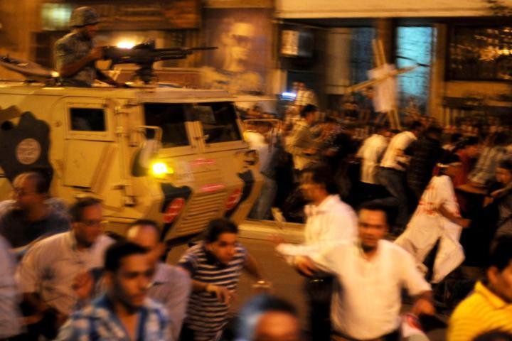 Confronto come&ccedil;ou em frente &agrave; emissora de TV estatal e se estendeu pela cidade