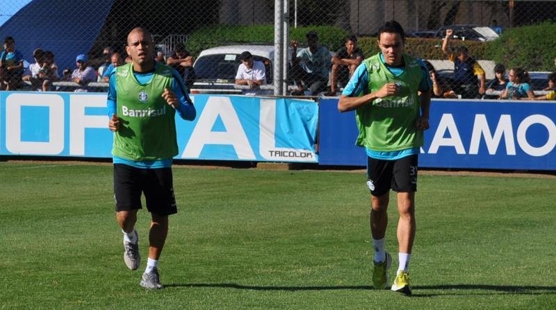 Gabriel e L&uacute;cio treinaram no est&aacute;dio Ol&iacute;mpico nessa segunda-feira