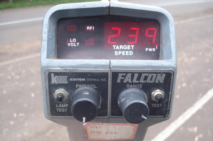 PRF flagra tr&ecirc;s motocicletas a mais de 200 km/h no Norte ga&uacute;cho
