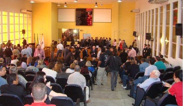 Sess&atilde;o na C&acirc;mara de Vereadores define o futuro de Rita Sanco 