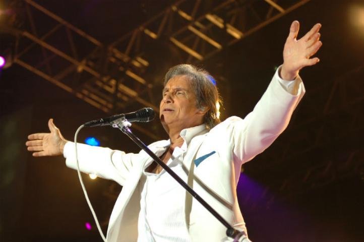 Roberto Carlos faz show hoje em Porto Alegre