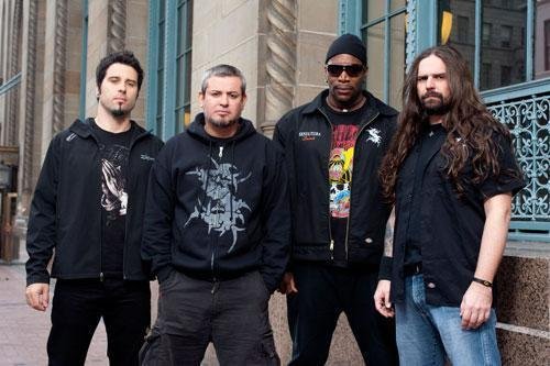 Domingo de heavy metal