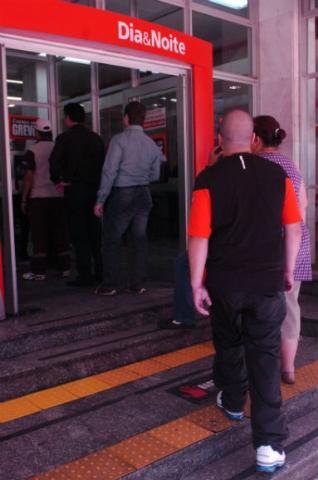 Previs&atilde;o &eacute; de que o movimento ir&aacute; se intensificar no decorrer do dia