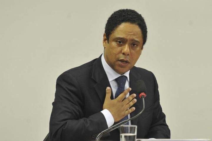Ministro Orlando Silva presta depoimento na C&acirc;mara dos Deputados