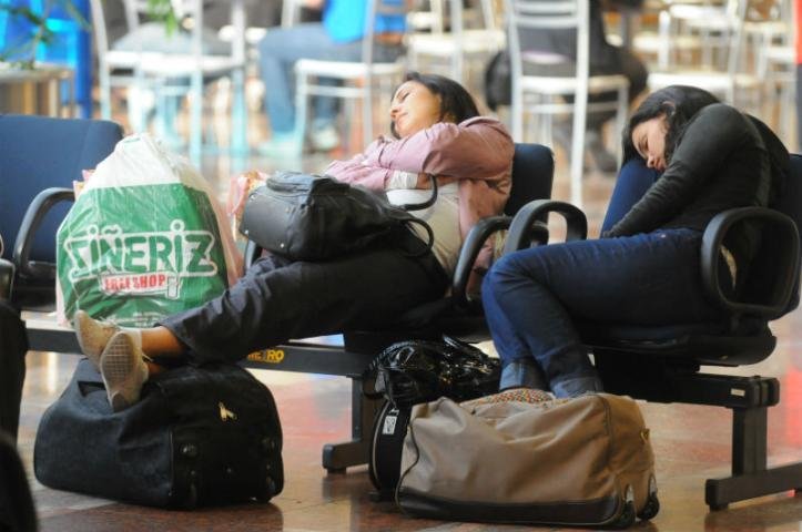 Salgado Filho ainda registra cancelamentos e atrasos