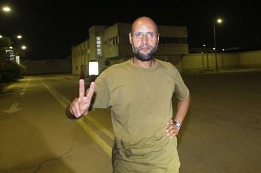 Herdeiro pol&iacute;tico de Muammar Kadhafi segue procurado 