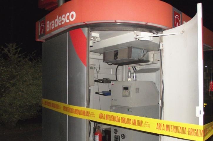 Brigada frustra assalto &agrave; caixa eletr&ocirc;nico em Sapucaia do Sul