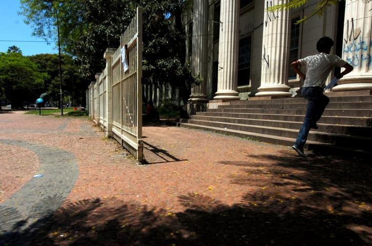 Enem come&ccedil;ou a ser aplicada &agrave;s 13h30min, em Porto Alegre, em clima de tranquilidade