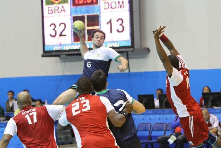 Brasil derrotou a Rep&uacute;blica Dominicana na semifinal