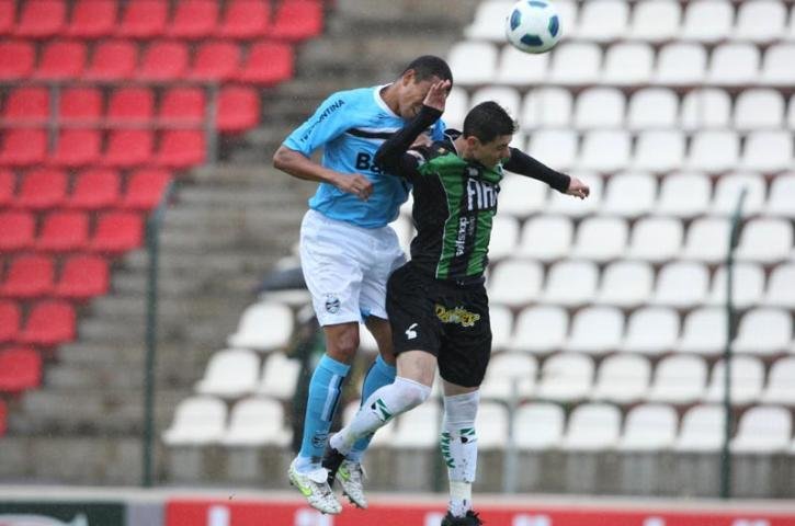 Gr&ecirc;mio e Am&eacute;rica-MG fizeram um jogo de quatro gols na Arena do Jacar&eacute;