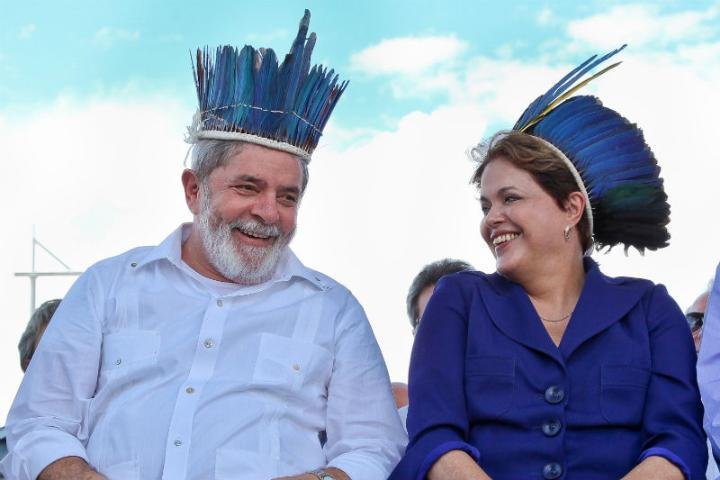 Lula e Dilma participaram de cerim&ocirc;nia de inaugura&ccedil;&atilde;o da ponte que liga as duas margens do Rio Negro